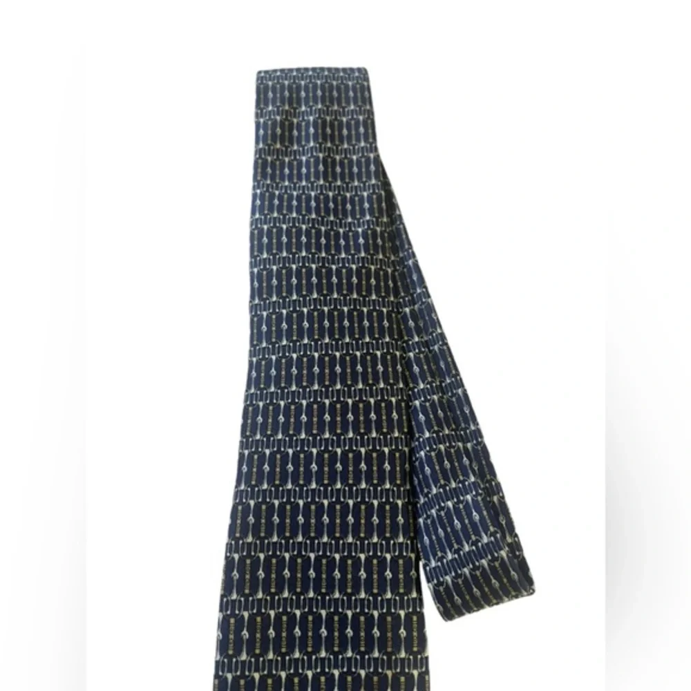 HERMES Patterned 100% silk tie